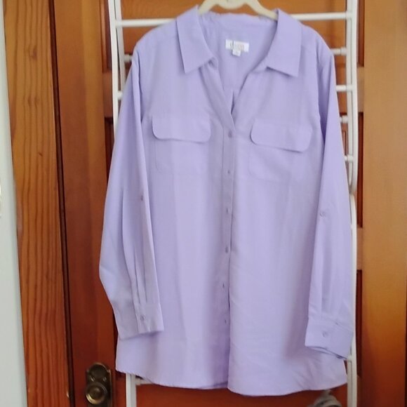 Tops - Denim and Co lavender button front tunic blouse